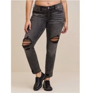 Torrid Black Distressed Boyfriend Jeans Straight Leg Vintage Stretch 28 Grunge